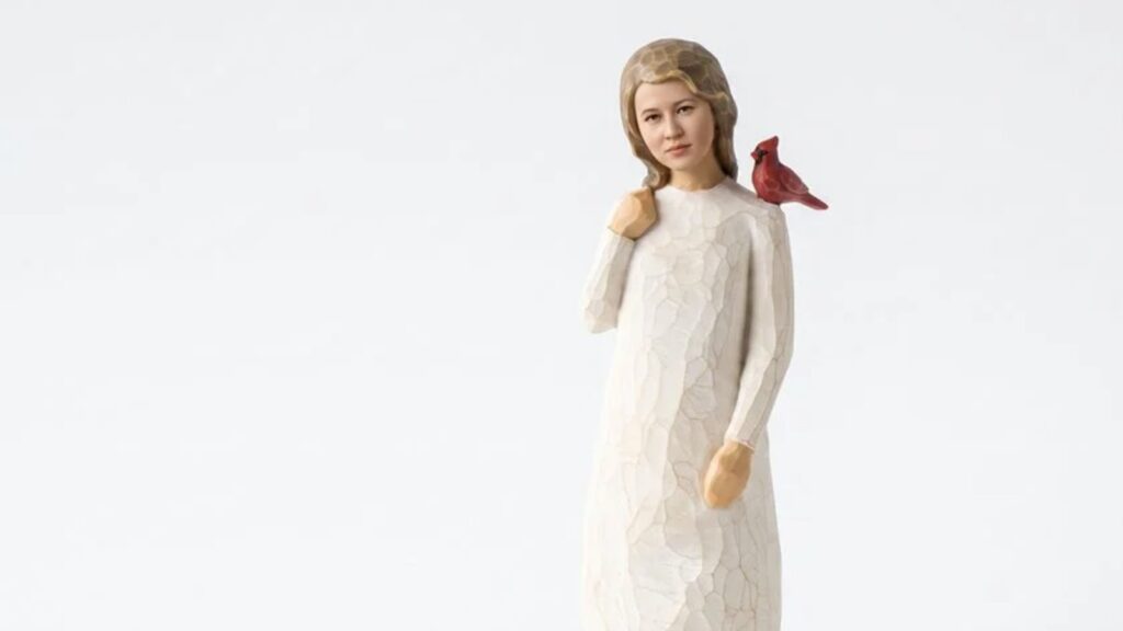 The Best Cardinal Gifts That Wow Any Fan 2 Willow Tree cardinal figurine, top gift pick for cardinal fans